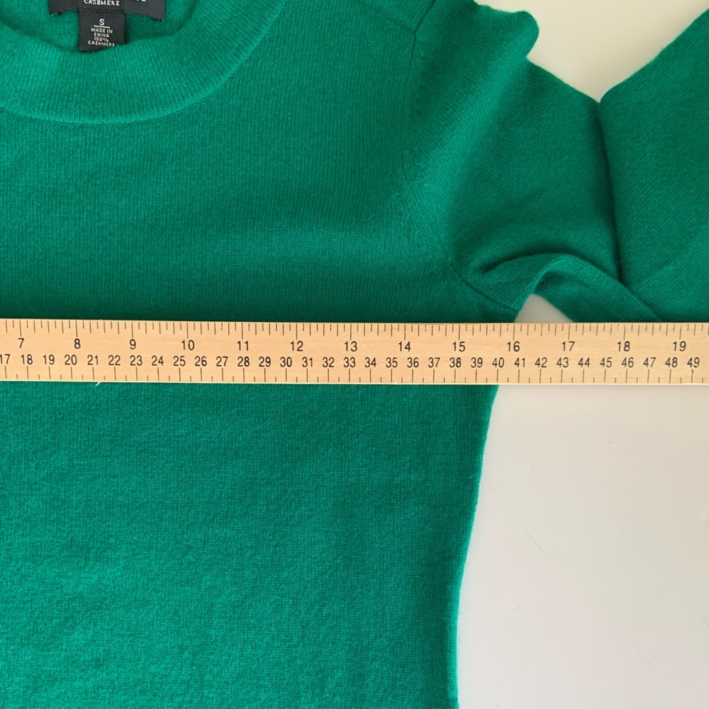 Lord & Taylor, Banana Republic, Calvin Klein Cashmere Sweater Bundle Perfect - Picture 9 of 14